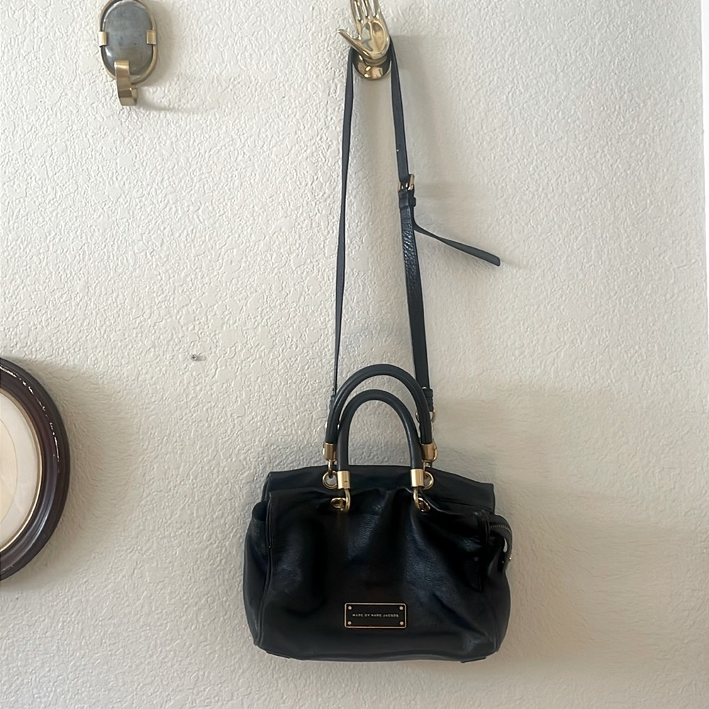 Marc by Marc Jacobs leather handbag *black/gold*